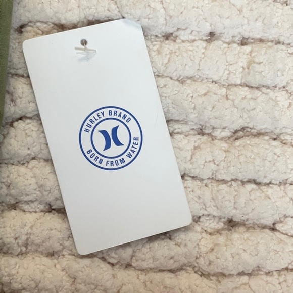 Hurley T Shirt. Woman’s S. Tags Still On. Never Worn. - Picture 4 of 5